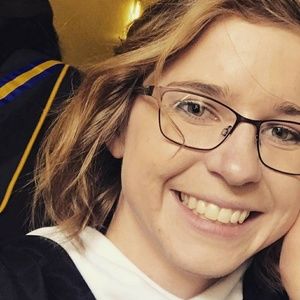 Meet your Posher, Carrie